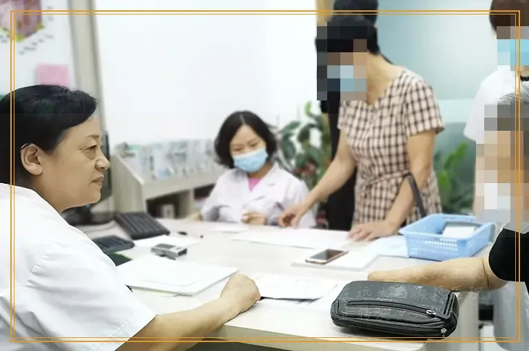 白癜风黑色素种植手术怎么收费的